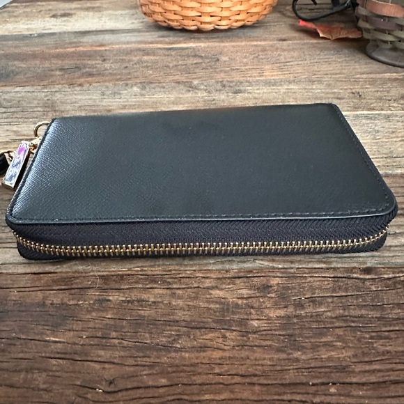 Michael Kors Black Leather Wristlet with Signature Gold Accents - Picture 4 of 7